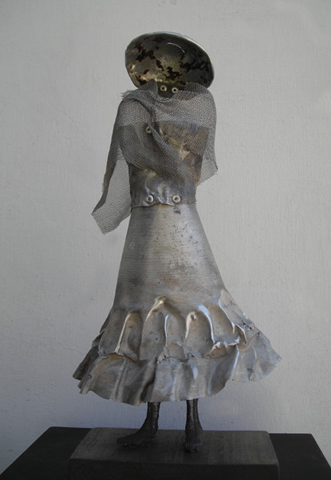 Joven Aldeana - Vivi Herrera - Escultura